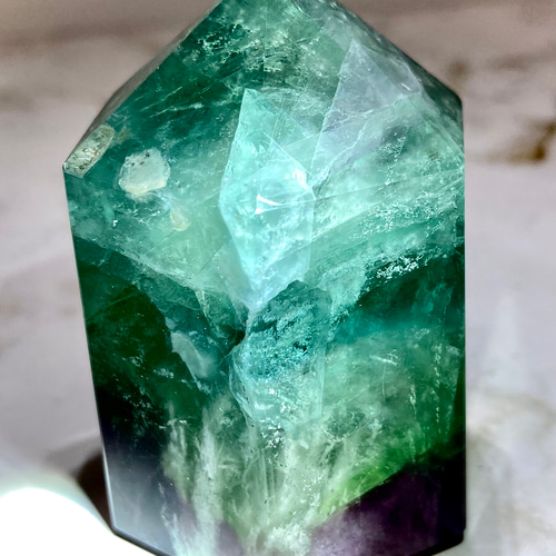 エンジェルフェザー✿*:・ フローライト マルチカラー 蛍石 ポイント