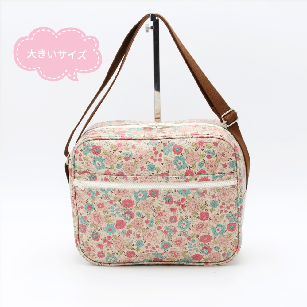 在庫あり　大きい幼稚園バッグ　防水ラミネート素材ショルダー　YUWA花柄　バラ　くすみ　通園バッグ　保育園　入園　女の子 6,000円