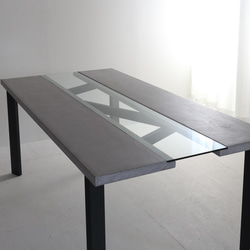 トラス構造が見える天板　モールテックス　ガラストップのダイニングテーブル　MORTEX 幅１８０ｃｍアイアンフレーム 11枚目の画像