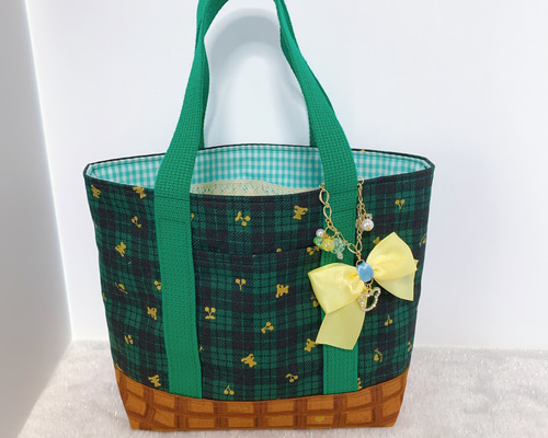 e77132a7bbf9907d94fb2be1c8ff03