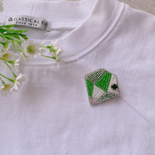 【no.1212】グリーン　シルバー　ビーズ刺繍　ハンドメイドアクセサリー no.1212】グリーン シルバー ビーズ刺繍 ハンドメイドアクセサリー