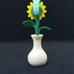 ひまわりと大村さん(置物)花瓶薄いクリーム色b 4枚目の画像