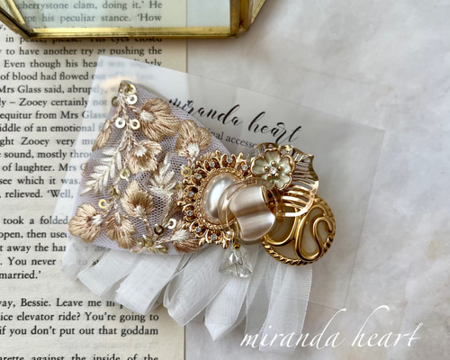 no.59 ハンドメイド　デニム刺繍リボンとフリフリフリンジのヘアアクセサリー no.59 ハンドメイドデニム刺繍リボンとフリフリフリンジのヘアアクセサリー