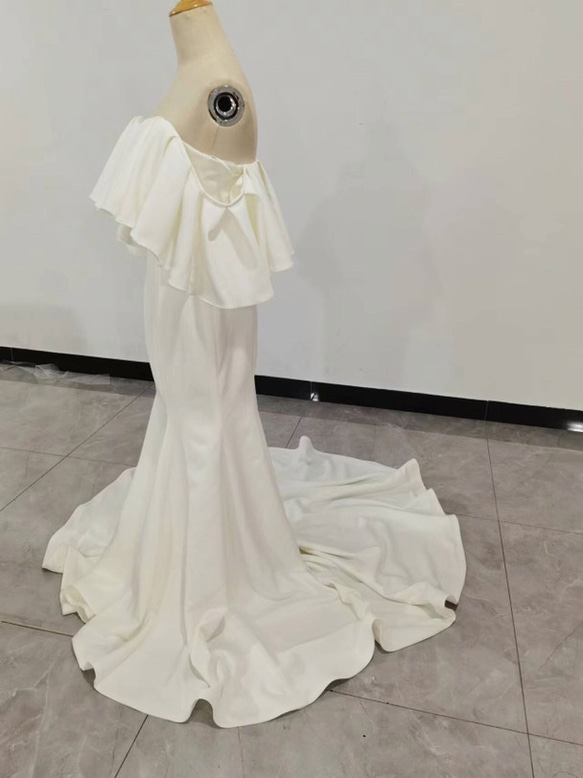 ソフトマーメイド ホワイト ウエディングドレス オフショルダー ロングトレーン  2次会 前撮り 花嫁 挙式 4枚目の画像