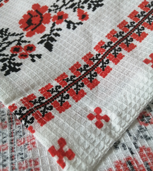 東欧の花咲くマルチクロス コットンワッフルタオル ウクライナ伝統 クロスステッチ刺繍柄 薔薇 7枚目の画像