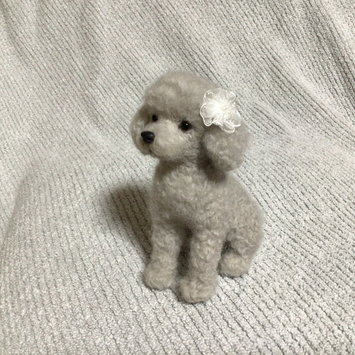 羊毛フェルト プードル グレー お座り 犬 いぬ ハンドメイド イヌ 羊毛