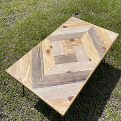 アンティーク調 桧無垢 ヘリンボーン柄 ローテーブル キャンプテーブル 3枚目の画像