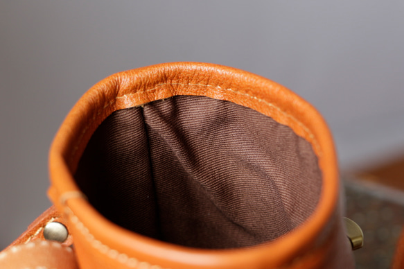 ヌメ革ショルダーバッグ斜め掛けポシェットバッグ軽いバッグ 10枚目の画像