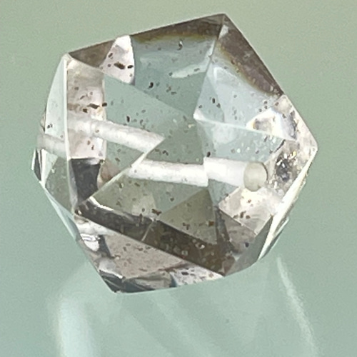 ガネーシュヒマールヒンドゥン産 雲母付きセルフヒールド ガネッシュヒマール産ヒマラヤ水晶クラスター D / 雲母(マイカ