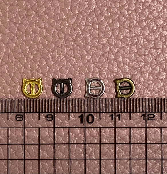 ミニバックル ネコ型 ドール用 アウトフィット 素材 パーツ　金属　10個 4枚目の画像