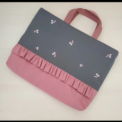 グレーさくらんぼ刺繍 入園入学セット レッスンバッグ お着替え袋