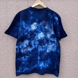 藍染めTシャツ「群青」Lサイズ 男女兼用『一点物』 5枚目の画像