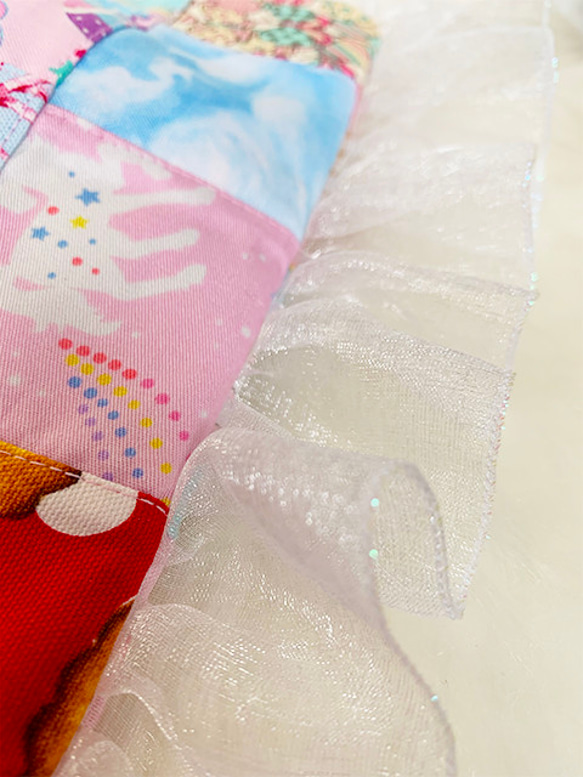 フリル付きパッチワーク巾着ポーチ①（赤ドット） X1421107186(10890円)