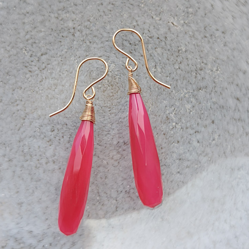 再販♪ビビットピンクカルセドニー ピアス/イヤリング 14kgf