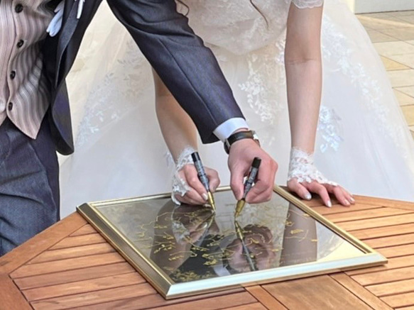 星座の結婚証明書（透明・クリア素材）ガラスとアクリルの2枚重ねゴールドフレーム-立会人署名60名可-結婚式-参加型演出 5枚目の画像