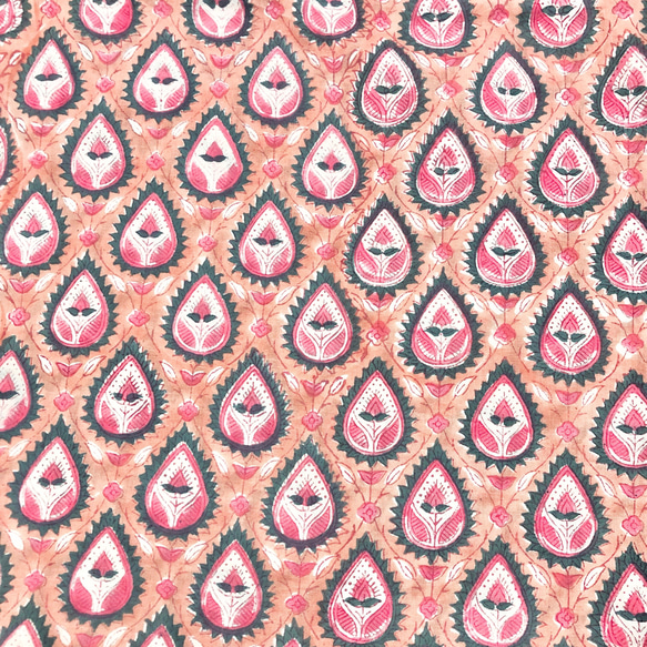 【50cm単位】ピンクしずく　インドハンドブロックプリント生地　テキスタイル　コットン 4枚目の画像