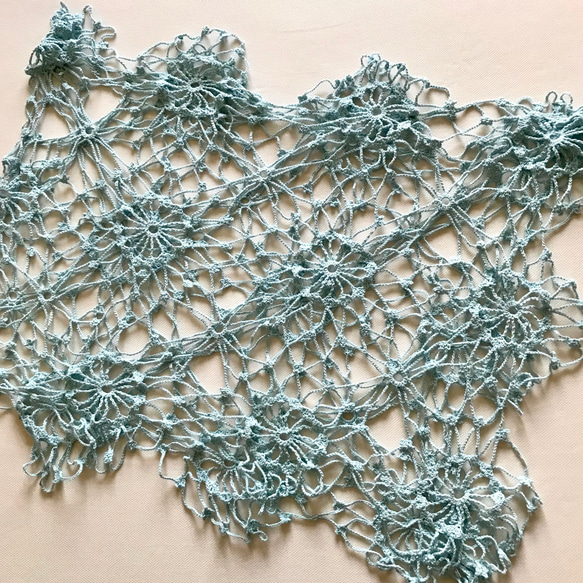 コットンリネン糸　モチーフ編みのショール　ストール　かぎ針編み　編み物　大判ショール 6枚目の画像