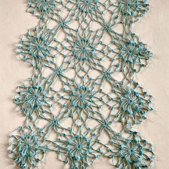 コットンリネン糸　モチーフ編みのショール　ストール　かぎ針編み　編み物　大判ショール 2枚目の画像