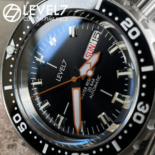 日本製 自社組立のメンズウォッチ 20気圧防水 自動巻き SEIKO