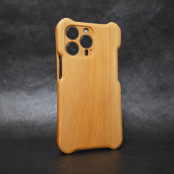 台湾ヒノキの木製iPhoneケース 2枚目の画像