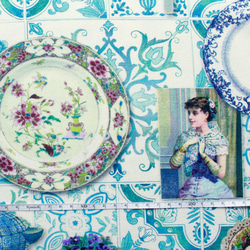 新柄入荷！『 B&B FABRICS ブルー　お皿など陶器柄　 巾約140cm』～50㎝単位でカット～ 2枚目の画像