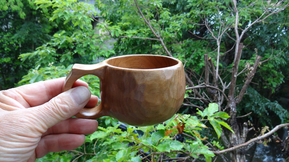 　　クルミの一木彫りコーヒーカップ 4枚目の画像