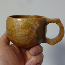 　　クルミの一木彫りコーヒーカップ 1枚目の画像