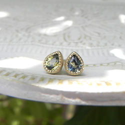 Bizou バイカラーサファイア片耳用ピアス ビズー公式】非加熱サファイア(パープル・イエロー・ブルー) K18/K10