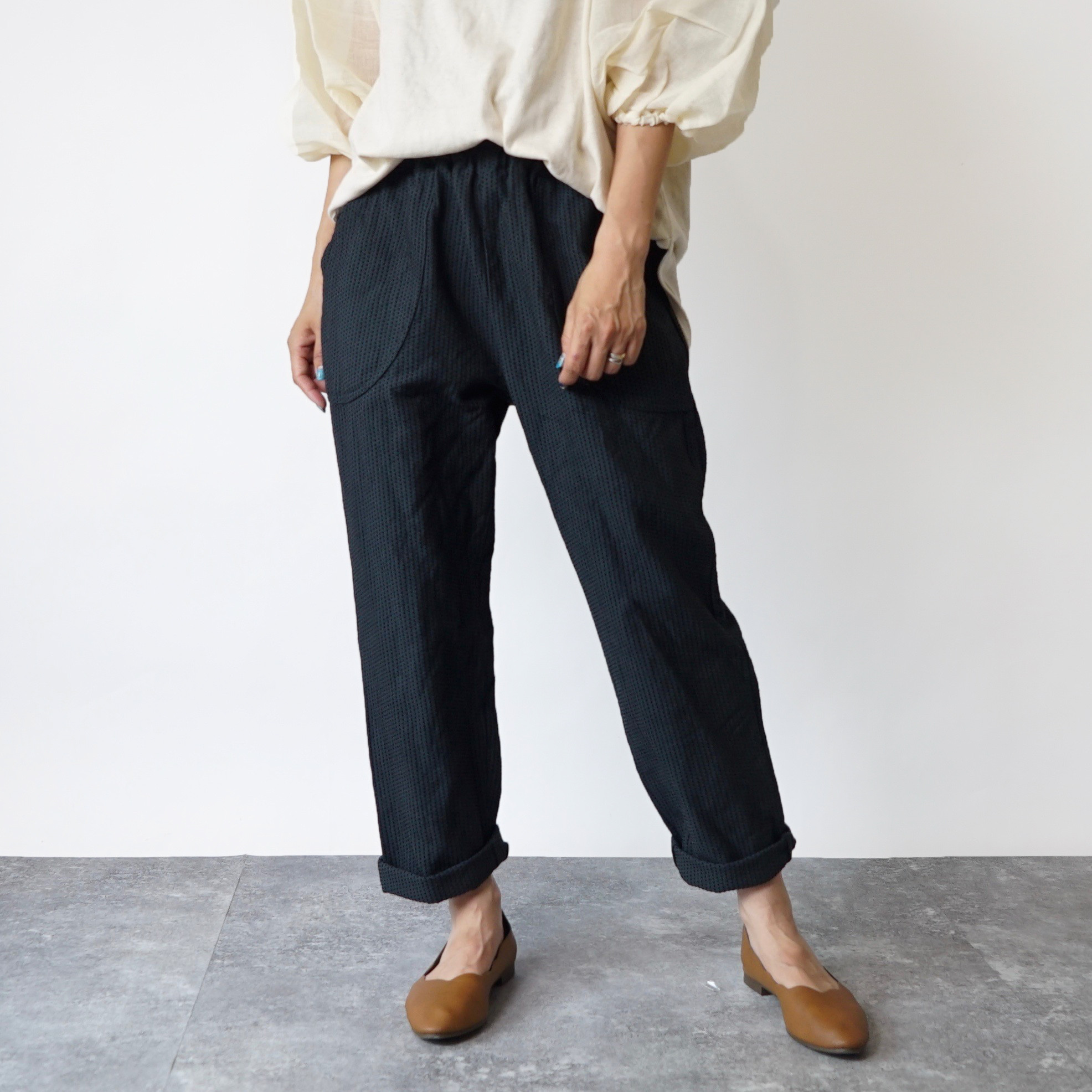 一本刺し子 スッキリサルエルパンツ/ブラック/三河木綿 刺し子織