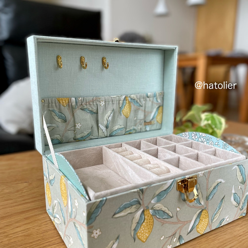 カルトナージュのジュエリーボックス ウィリアムモリス “lemon
