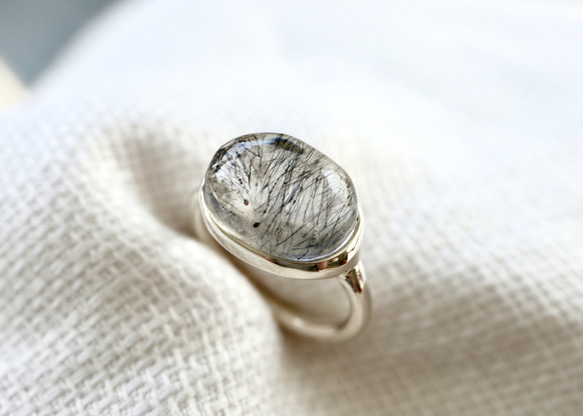 レピドロクロサイトin quartz ring 2枚目の画像