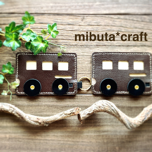 レトロなブラウンバスのパスケース パスケース・定期入れ mibuta 通販