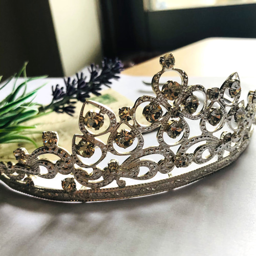 チェコのガラス職人が作ったティアラ◇四つ葉のクローバー ヘッド