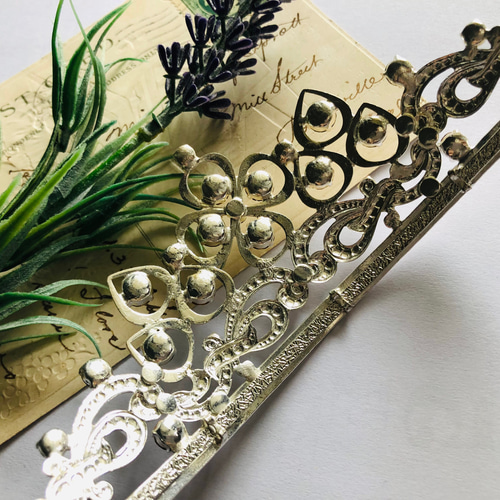 チェコのガラス職人が作ったティアラ◇四つ葉のクローバー ヘッド