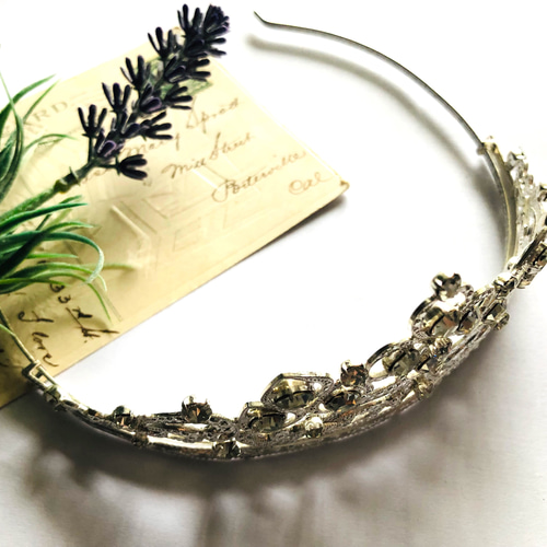 チェコのガラス職人が作ったティアラ◇四つ葉のクローバー ヘッド