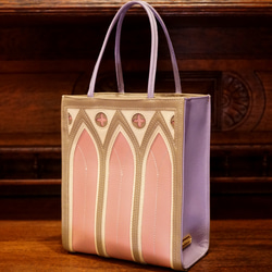 クラシカルな中世ゴシック建築モチーフの「カテドラルバッグ」（本革製）／gg-01 cathedral bag 1枚目の画像