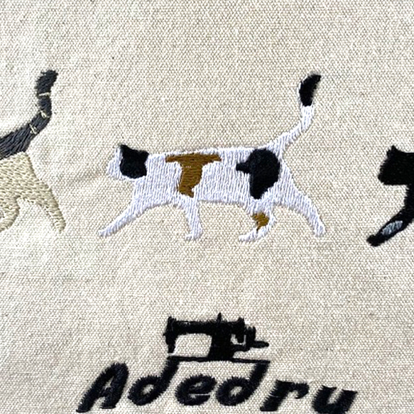 【数量限定セール】三種の猫達のシルエット オリジナル刺繍 A4サイズ トートバッグ/エコバッグ 3枚目の画像