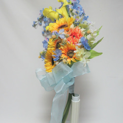 カラーとひまわりのアームブーケ♪ブートニア付き♪生花みたいに綺麗な造花です♪高品質なのに安い 8枚目の画像