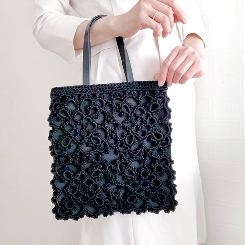 人気No.1》普段使いにもフォーマルにも☆透かし編みバッグ《ブラック