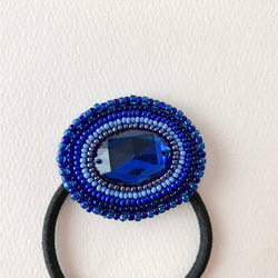 【SALE❤️】オーバル型ビジュー/ビーズ刺繍ヘアゴム(ブルー) 4枚目の画像