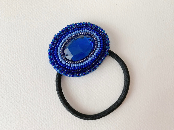 【SALE❤️】オーバル型ビジュー/ビーズ刺繍ヘアゴム(ブルー) 6枚目の画像