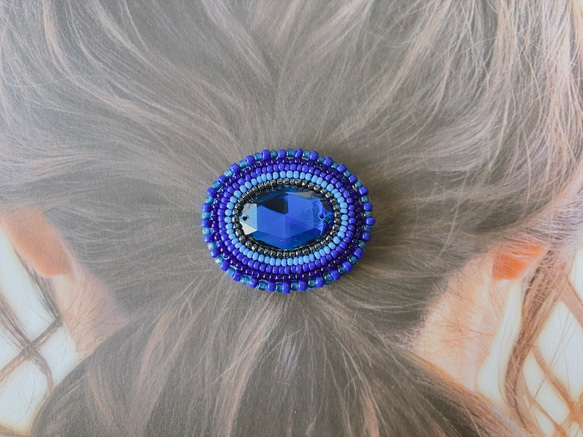 【SALE❤️】オーバル型ビジュー/ビーズ刺繍ヘアゴム(ブルー) 2枚目の画像