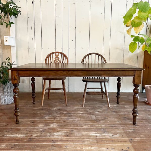 アンティーク / ターンドレッグ加工 コロニアル コーヒーテーブル リペア品 Karimoku(カリモク家具)のCOLONIAL(コロニアル)シリーズ センター