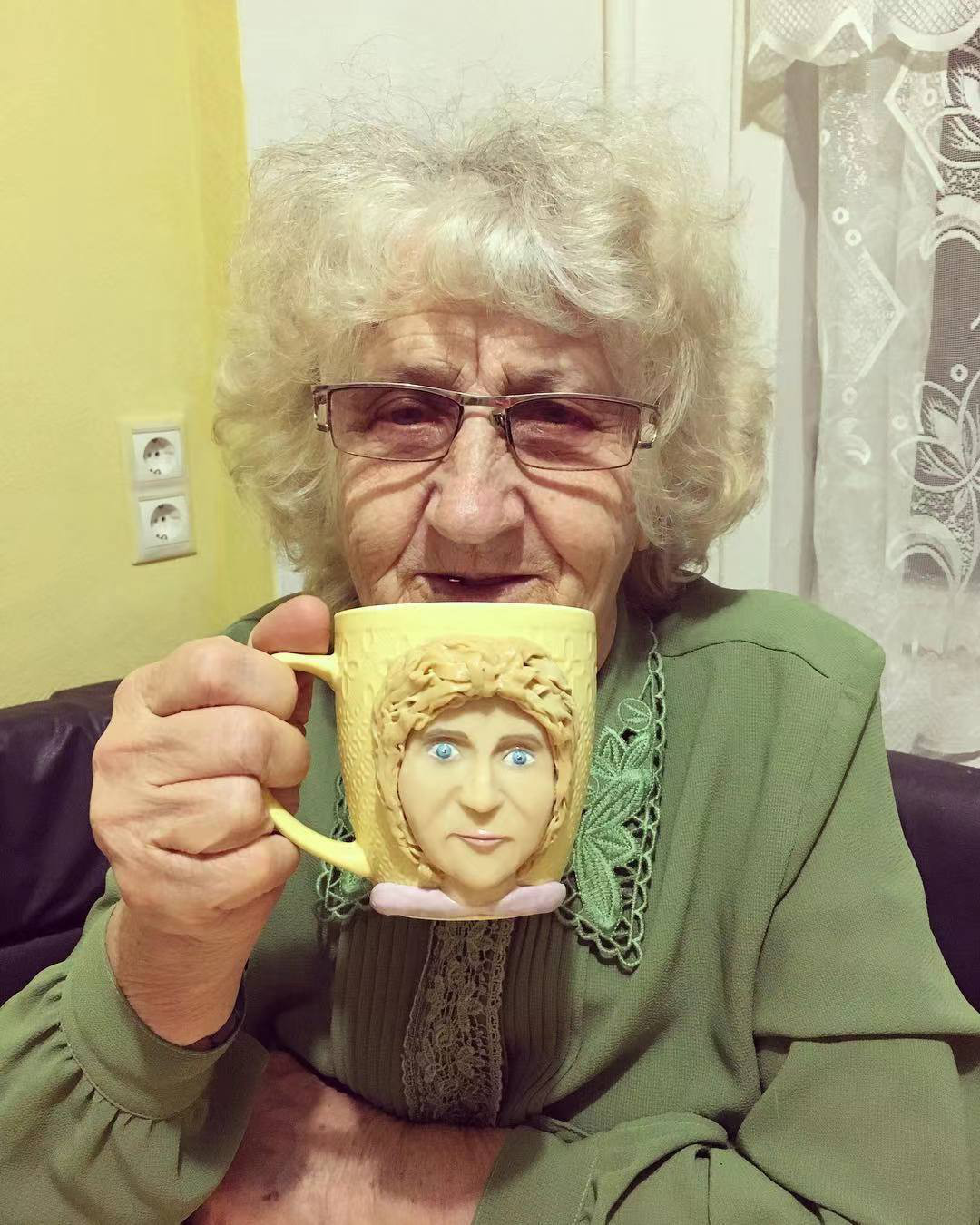 【オーダーメイド】お写真入から コーヒーカップ 3D 似顔絵 肖像画 写真 人形 コップ マグカップ フィギュア 誕生日