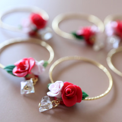 【１セットのみ販売】 ❁⃘Petites rosesイヤリング❁⃘（ポリマークレイ） 8枚目の画像