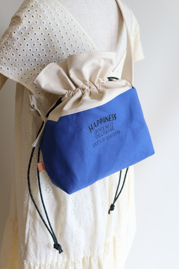 倉敷ハンプの巾着バッグ　青　スカイブルー　ビタミンカラー 4枚目の画像