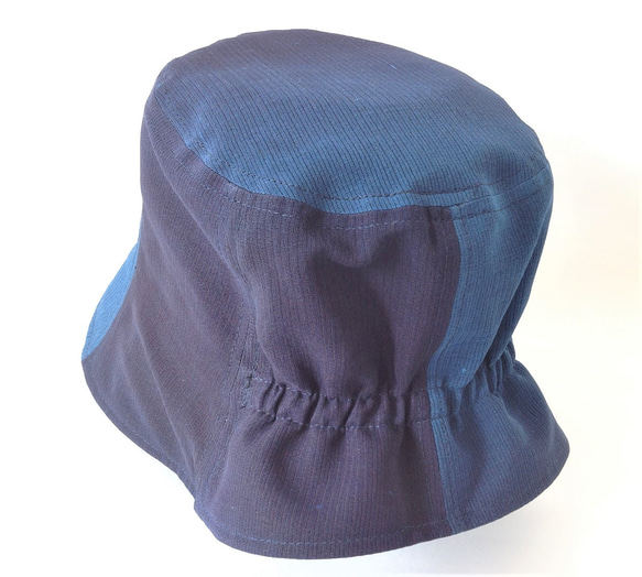 夏塩沢の本藍染めのファッション「ナツシオンブルー」　ぼかし染め後ゴム付き帽子(絹１００％)Ｂ 6枚目の画像