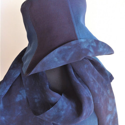 夏塩沢の本藍染めのファッション「ナツシオンブルー」　ぼかし染め後ゴム付き帽子(絹１００％)Ｂ 11枚目の画像
