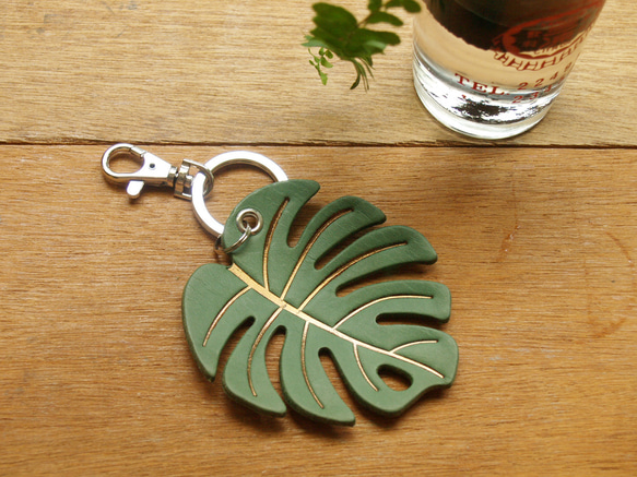 Leather Key Chain - Plant Leaf MONSTERA ( Custom Letter ) 7枚目の画像