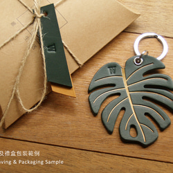 Leather Key Chain - Plant Leaf MONSTERA ( Custom Letter ) 2枚目の画像